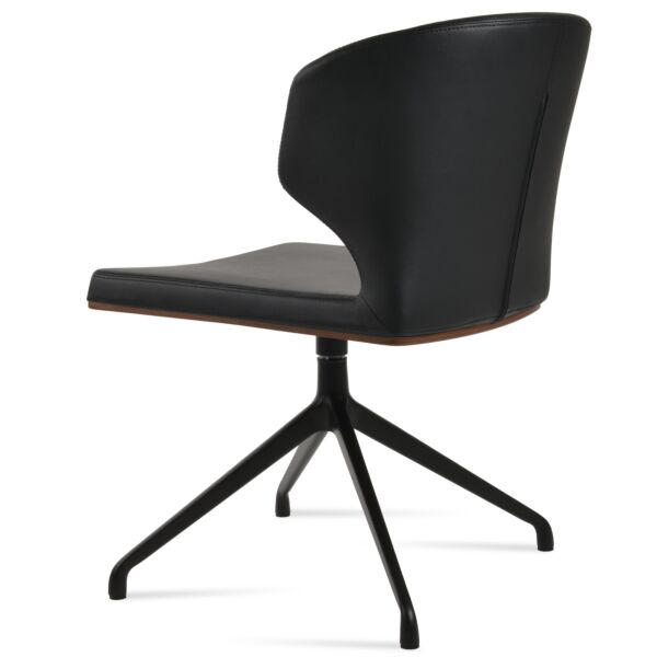 Amed +(PLUS) Spider Swivel Chair by sohoConcept